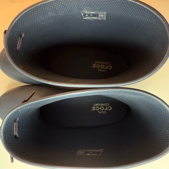 Women’s Crocs Freesail Shorty Rain Boot 203851 in Dark Navy Women's Size 8 - Picture 6 of 16